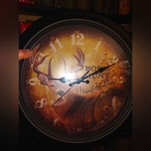 15" Round Plastic Deer Clock